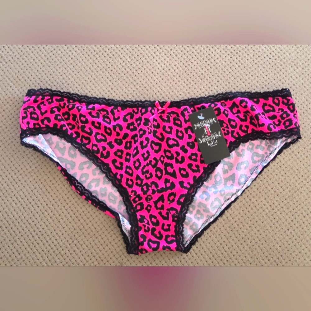 New Icy Hot lingerie women's pink & black animal print cheeky underwear size 3x.